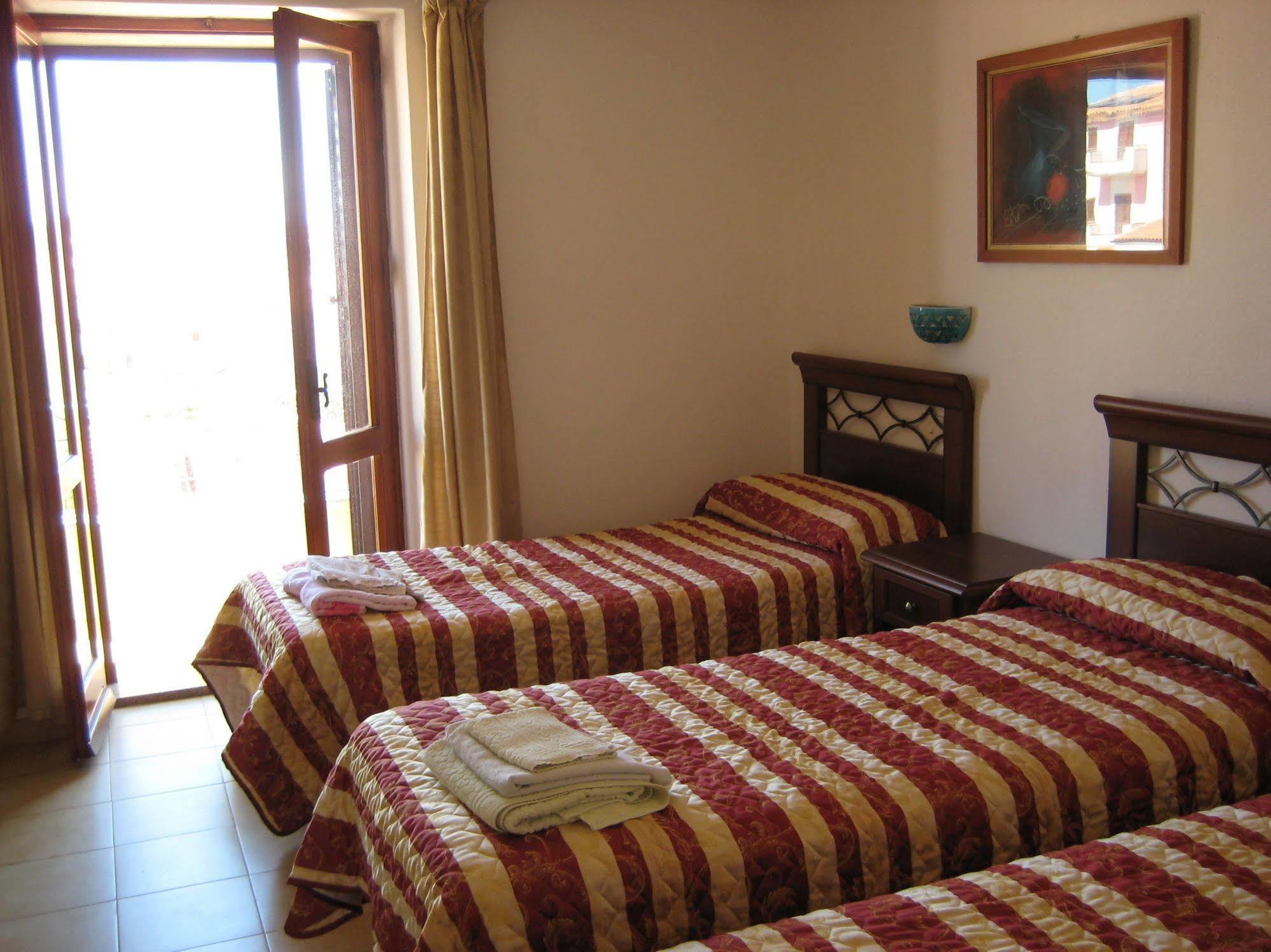 Scano Comfort Inn Santa Teresa Gallura Kültér fotó