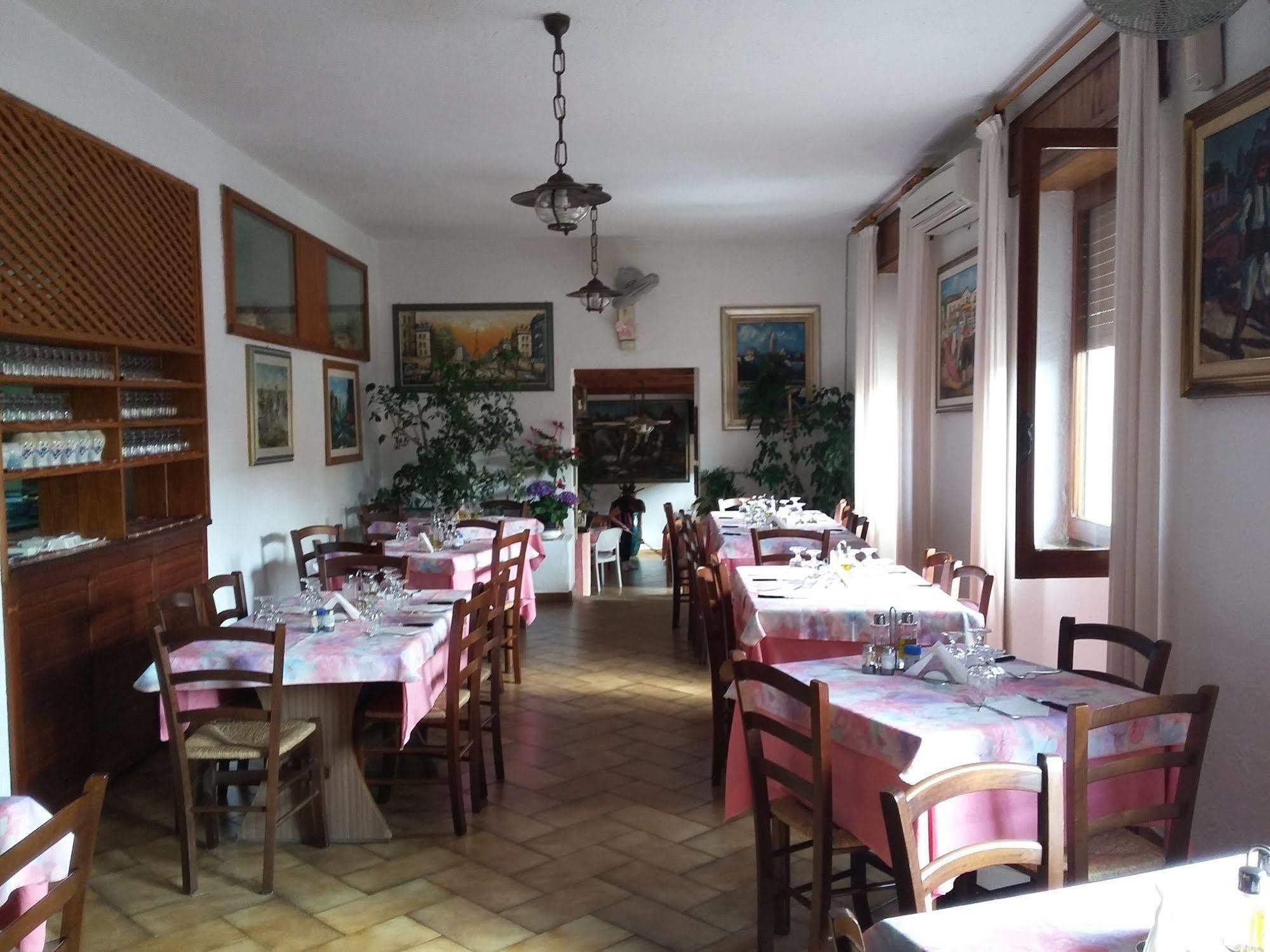 Scano Comfort Inn Santa Teresa Gallura Kültér fotó